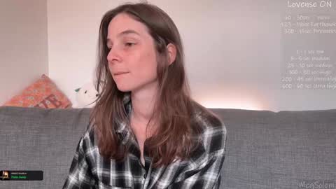 Snapshot of _meg chatting on 12.18.25 Meg online show from 12.18.25