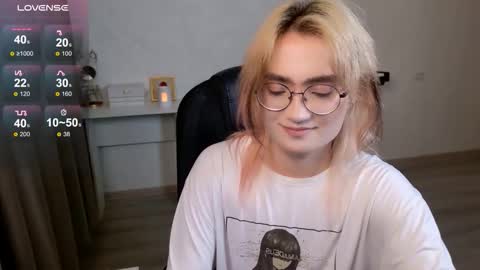 _meow_neko_ online show from 11.09.25