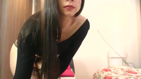 Snapshot of _mia_angel17 chatting on 06.02.26 MIA online show from 06.02.26
