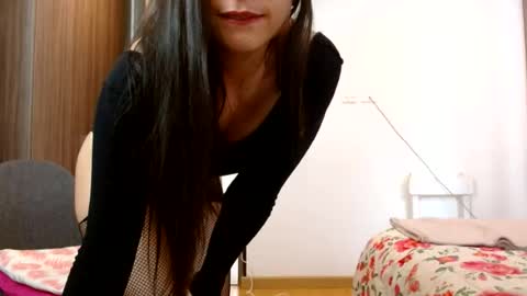 Snapshot of _mia_angel17 chatting on 06.22.26 MIA online show from 06.22.26