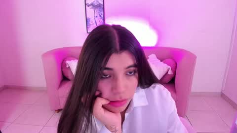 Snapshot of _mia_blue_18_ chatting on 09.23.25  MIa blue 18  online show from 09.23.25