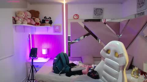  Mia  online show from 01.09.26