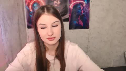 Mia online show from 10.15.25