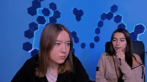 Snapshot of _mila_fire chatting on 12.19.25 your Mila online show from 12.19.25