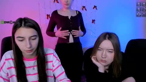 Snapshot of _mila_fire chatting on 01.15.26 your Mila online show from 01.15.26