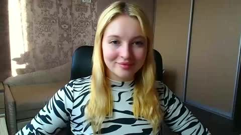 Snapshot of _mila_la_ chatting on 02.17.26 Melanie online show from 02.17.26