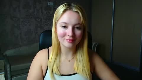 Snapshot of _mila_la_ chatting on 02.23.26 Melanie online show from 02.23.26