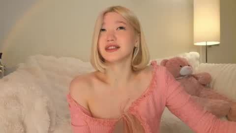 Snapshot of _milli_sun chatting on 06.05.26 Kim online show from 06.05.26