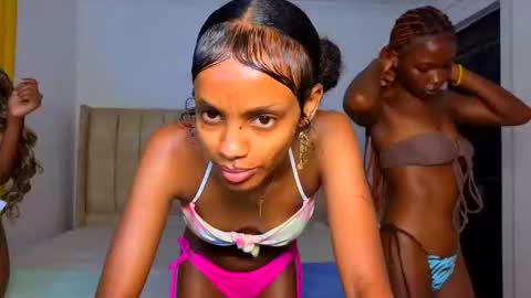 Mimi online show from 03.15.26