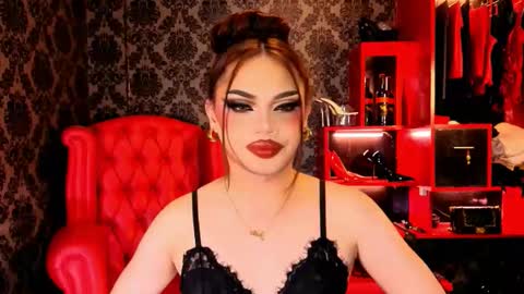 Raven Strauss online show from 03.05.26