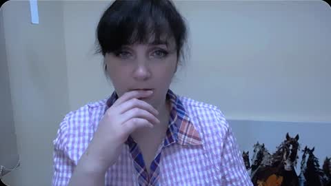 Snapshot of _miranda_sun chatting on 12.24.24 Miranda online show from 12.24.24