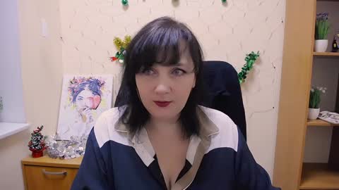 Snapshot of _miranda_sun chatting on 01.10.25 Miranda online show from 01.10.25