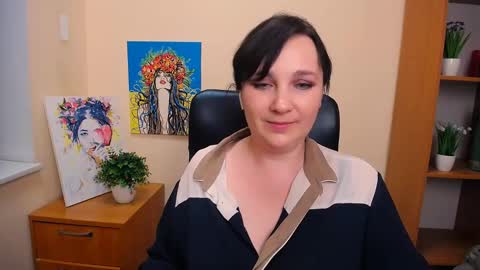 Snapshot of _miranda_sun chatting on 02.13.25 Miranda online show from 02.13.25