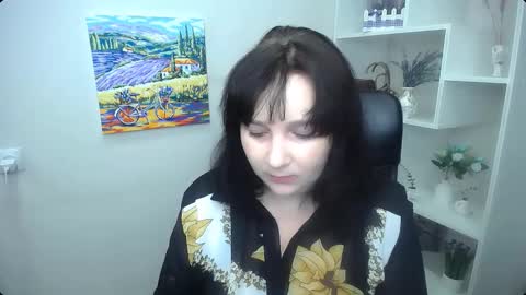 Snapshot of _miranda_sun chatting on 11.25.25 Miranda online show from 11.25.25