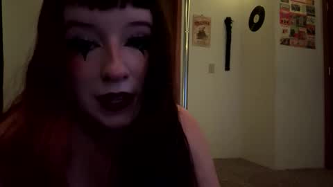 Snapshot of _miss_marie_ chatting on 10.28.25 _miss_marie_ online show from 10.28.25
