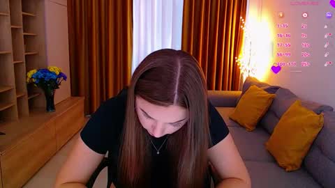 Mia online show from 09.14.25