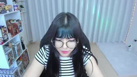 Hanna  Idependent Model   online show from 05.16.26