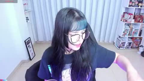 Hanna  Idependent Model   online show from 06.16.26