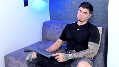 Snapshot of _mrcock_ chatting on 04.02.26 _mrcock_ online show from 04.02.26