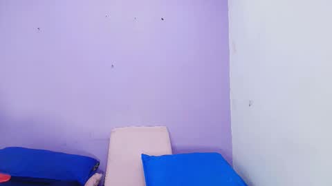 Snapshot of _mystic_luna chatting on 11.21.25 Luna online show from 11.21.25