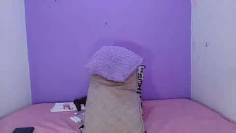 Snapshot of _mystic_luna chatting on 11.26.25 Luna online show from 11.26.25