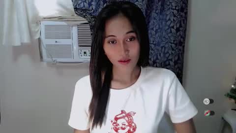 Snapshot of _nakedsabrina chatting on 10.17.25 jenny claire online show from 10.17.25