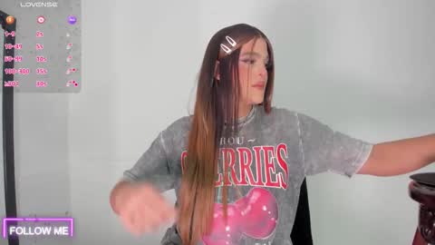 Snapshot of _naomi_fox chatting on 01.13.26 shantall online show from 01.13.26