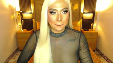 _natashacooper_ online show from 04.09.26
