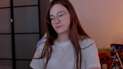 Snapshot of _nemalkovamia chatting on 01.18.25 Mia with a big heart  online show from 01.18.25