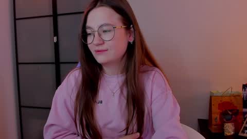 Snapshot of _nemalkovamia chatting on 01.24.25 Mia with a big heart  online show from 01.24.25
