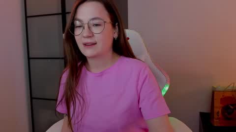 Snapshot of _nemalkovamia chatting on 02.07.25 Mia with a big heart  online show from 02.07.25
