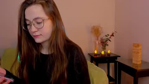 Snapshot of _nemalkovamia chatting on 02.16.25 Mia with a big heart  online show from 02.16.25