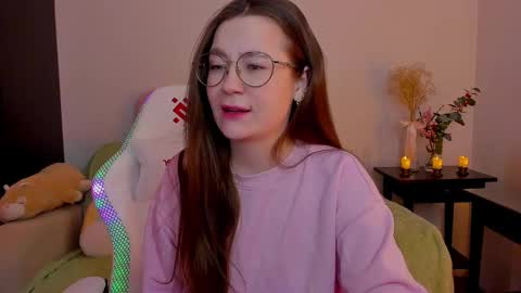 Snapshot of _nemalkovamia chatting on 02.23.25 Mia with a big heart  online show from 02.23.25