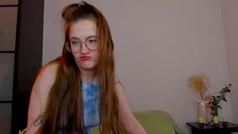 Snapshot of _nemalkovamia chatting on 02.24.25 Mia with a big heart  online show from 02.24.25