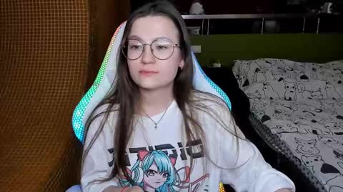 Snapshot of _nemalkovamia chatting on 03.06.25 Mia with a big heart  online show from 03.06.25