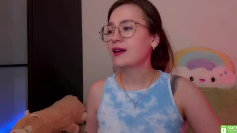Snapshot of _nemalkovamia chatting on 03.12.25 Mia with a big heart  online show from 03.12.25