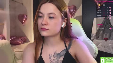 Snapshot of _nemalkovamia chatting on 03.11.26 Mia with a big heart online show from 03.11.26