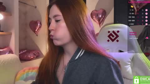 Snapshot of _nemalkovamia chatting on 03.26.26 Mia with a big heart online show from 03.26.26
