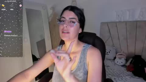 Niah  You can call me Ni or cutie haha online show from 01.26.25