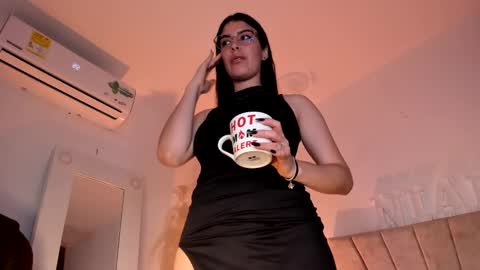 Niah  You can call me Ni or cutie haha online show from 02.19.25