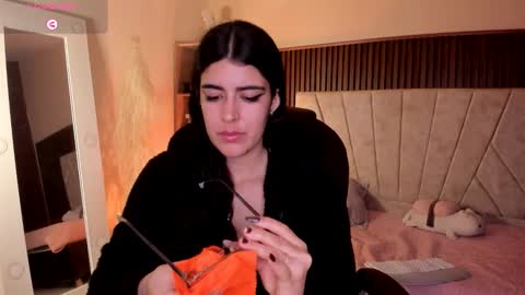 Niah  You can call me Ni or cutie haha online show from 11.09.25