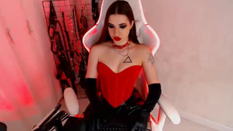 Snapshot of _nightfury_ chatting on 01.15.26 Eva online show from 01.15.26