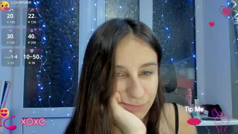 Nika online show from 10.18.25