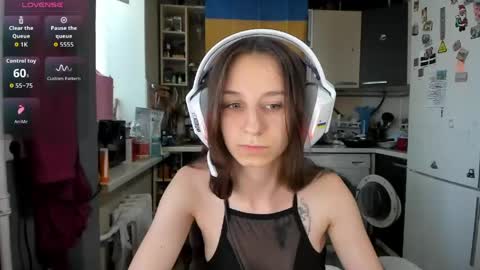 Snapshot of _nika_kik chatting on 06.08.26 Nika online show from 06.08.26