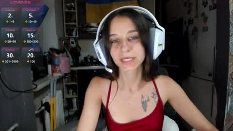 Snapshot of _nika_kik chatting on 06.28.26 Nika online show from 06.28.26
