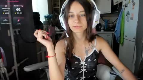 Snapshot of _nika_kik chatting on 07.11.26 Nika online show from 07.11.26