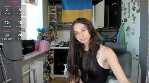 Snapshot of _nika_kik chatting on 07.16.26 Nika online show from 07.16.26
