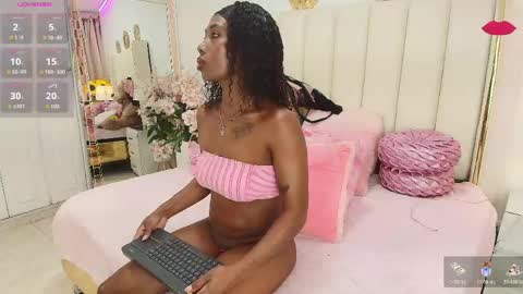  ninafox online show from 06.05.26