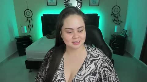 Olivia jones online show from 11.23.25