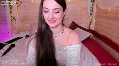 Snapshot of _oliviawolf__ chatting on 11.17.25 Olivia Wolf online show from 11.17.25